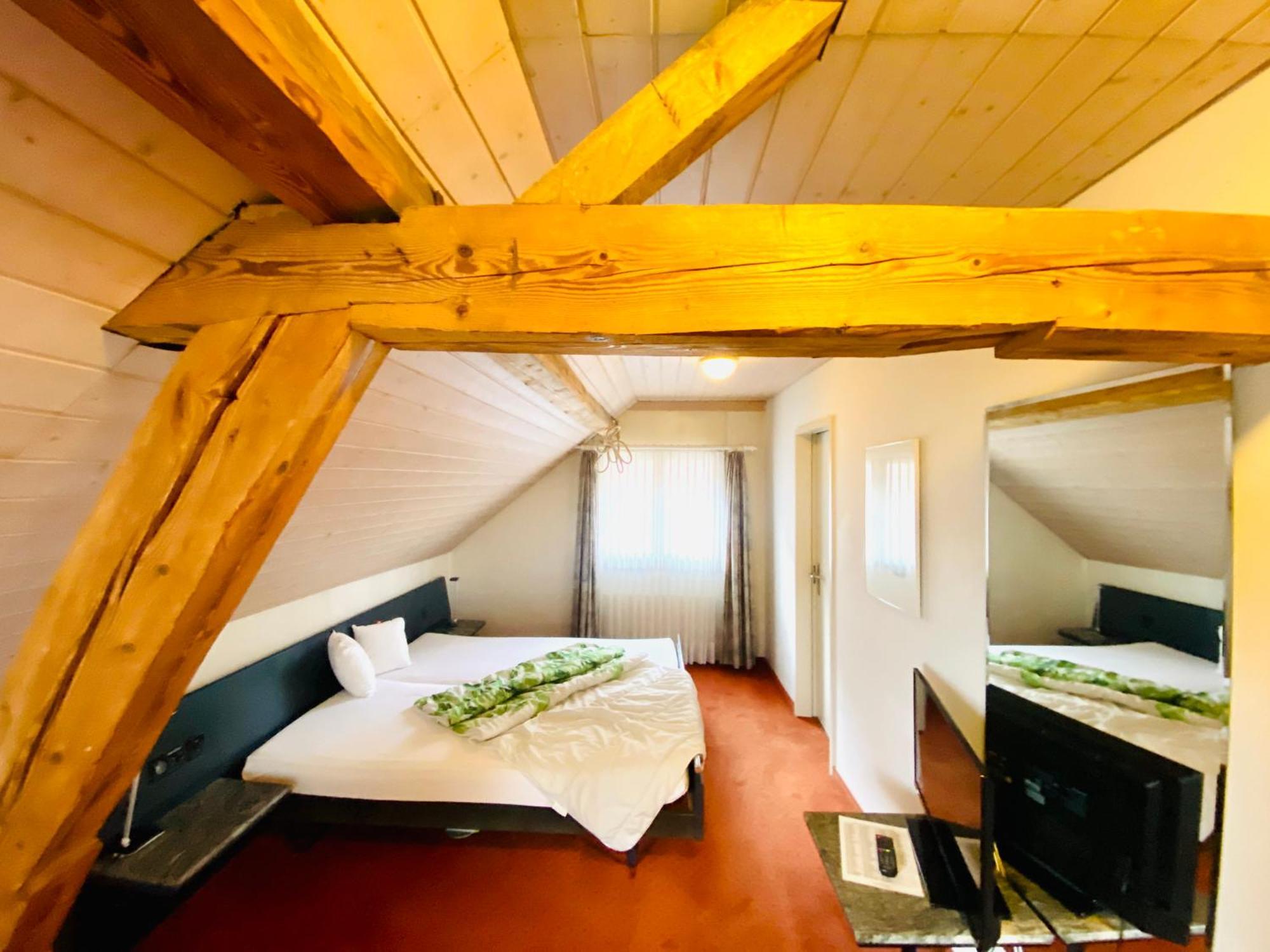 Gasthof Kreuz Egerkingen Habitación foto
